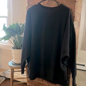 🍯 Cozy black Crown & Ivy Sweater (1-29)